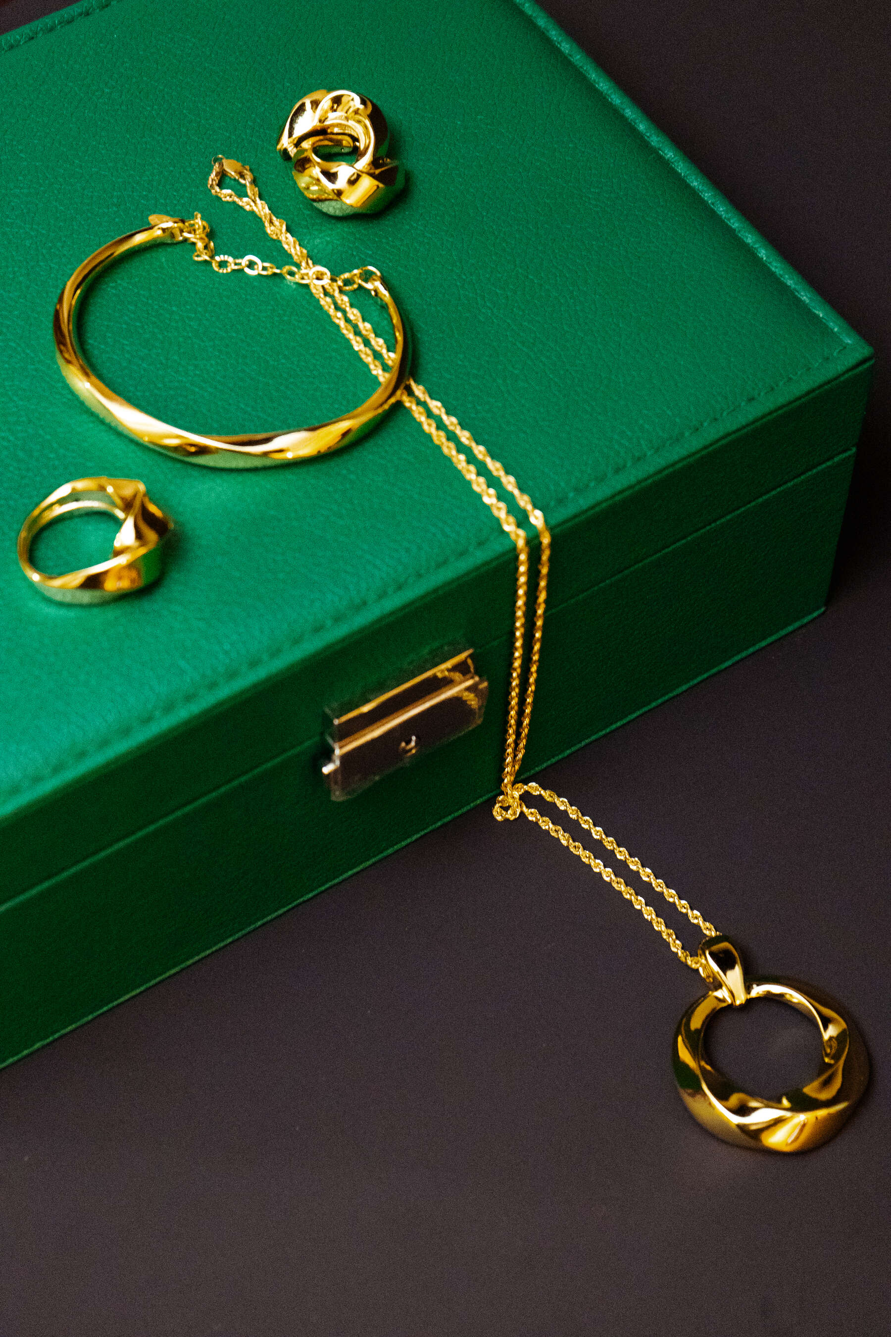 Green box with pendant